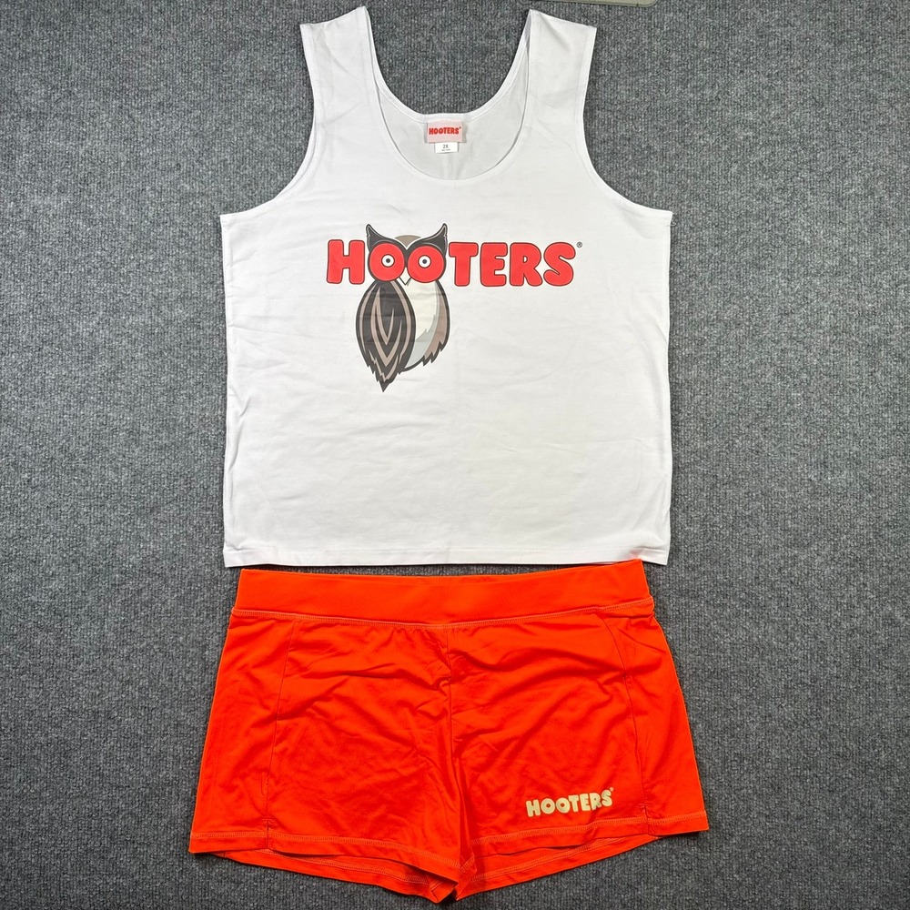 Hooters Tank Top and Shorts Set Womens 2X White Orange Ripple Junction Halloween